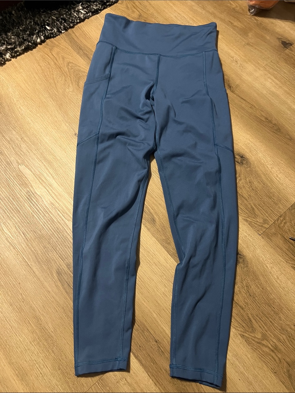 American Eagle the everything pocket legging